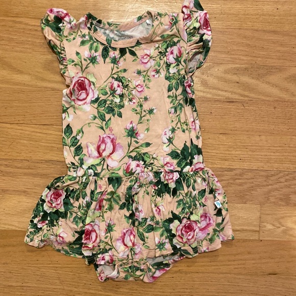 Posh peanut twirl body suit. Size 2T - Picture 1 of 3